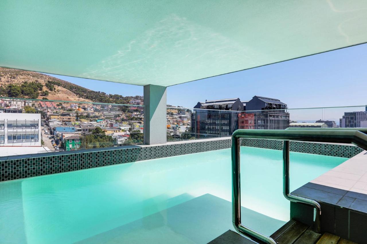 Backup-Powered Colourfull City Balcony Apartment Fokváros Kültér fotó